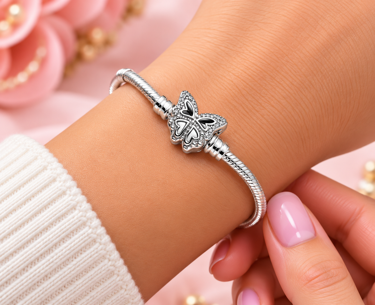 S925 Moments Butterfly Clasp Snake Chain Bracelet Sterling silver